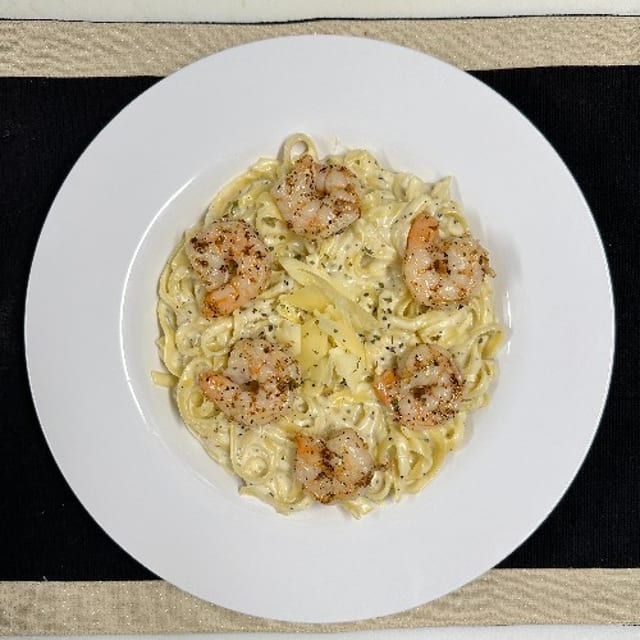Fettuccine Alfredo With Shrimp.